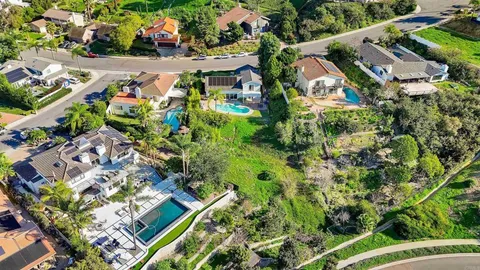 $1,695,000 | 2518 Unicornio Street, Carlsbad, CA 92009