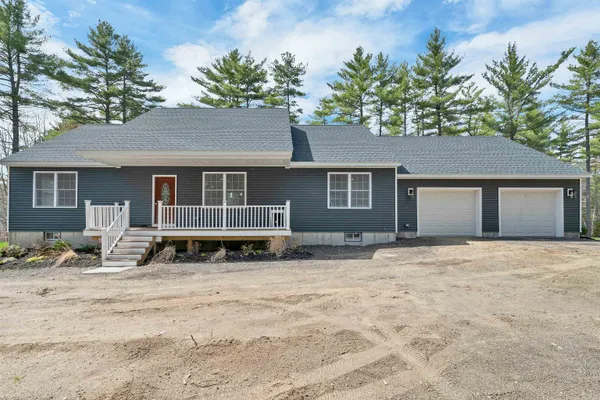 $749,900 | 54 Granite Road, Effingham, NH 03882
