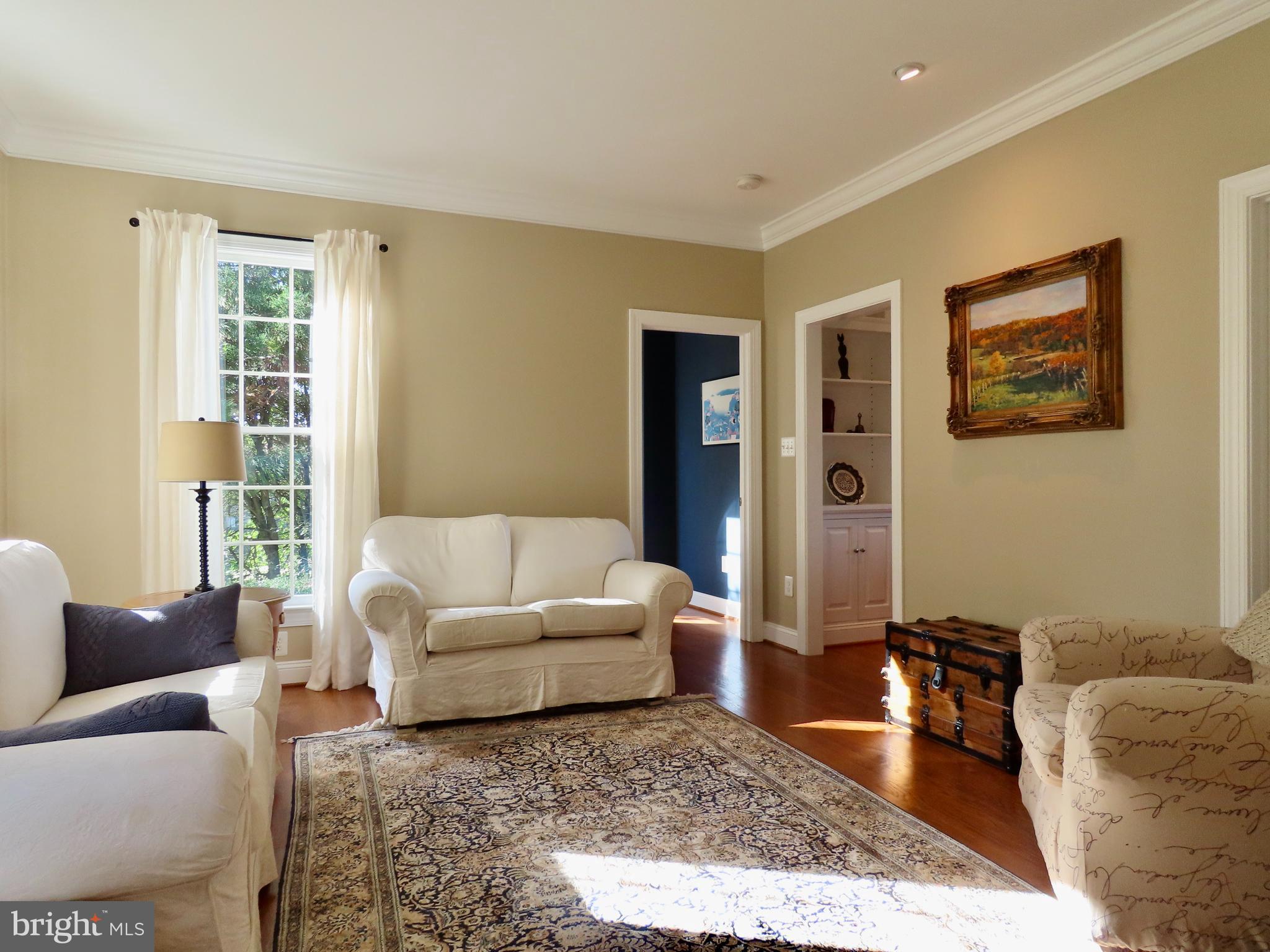 643 Richmond Road Amissville, VA 20106 - Photo 23 of 52 a living room with furniture and a rug