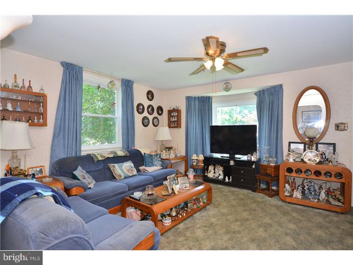 1746 Earlington Road Havertown, PA 19083 - Photo 4 of 22