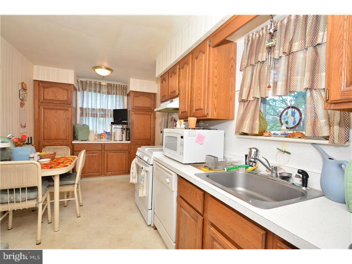 1746 Earlington Road Havertown, PA 19083 - Photo 9 of 22