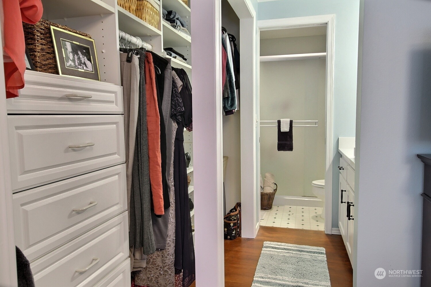 16613 Southeast 145th Street Renton, WA 98059 - Photo 33 of 40 a view of walk in closet