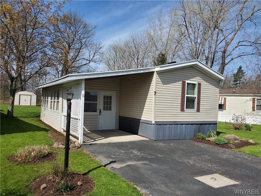 7 Edgewood Drive Ridgeway, NY 14103 - Photo 1 of 1