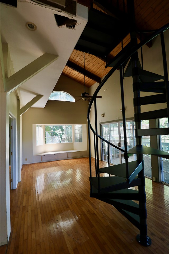 475 Kulike Road, Unit 2 Haiku, HI 96708 - Photo 10 of 26 a view of an entryway