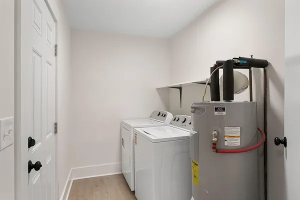 $2,195 | 270 Fleming Road, Unit C, Charleston, SC 29412