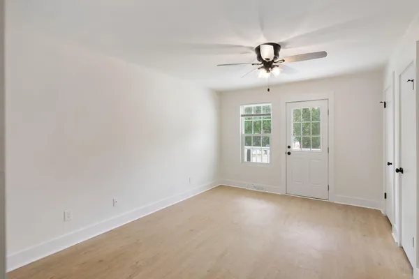 $2,195 | 270 Fleming Road, Unit C, Charleston, SC 29412