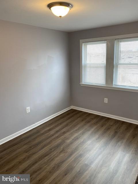 202 Old Riverside Road Brooklyn, MD 21225 - Photo 9 of 26 Bedroom #1 Spacious