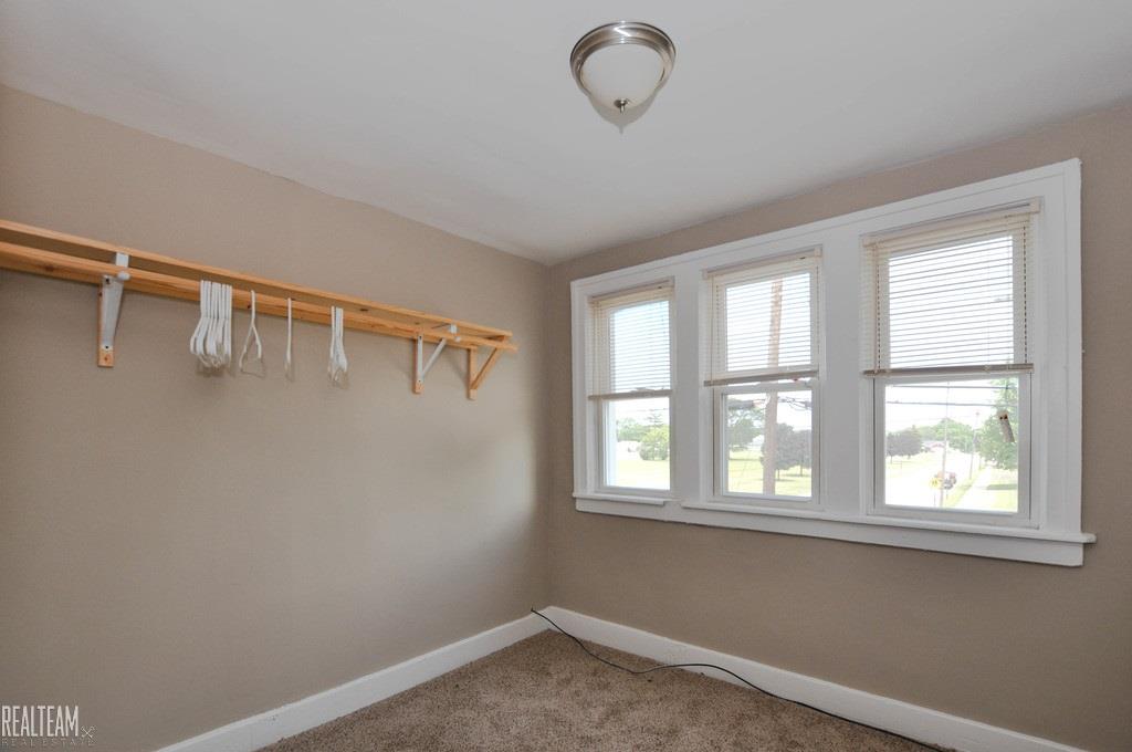 16258 Frazho Road Roseville, MI 48066 - Photo 23 of 28