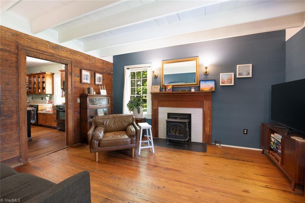 2440 Hodges Road Burlington, NC 27217 - Photo 3 of 32 Gallery Image 3