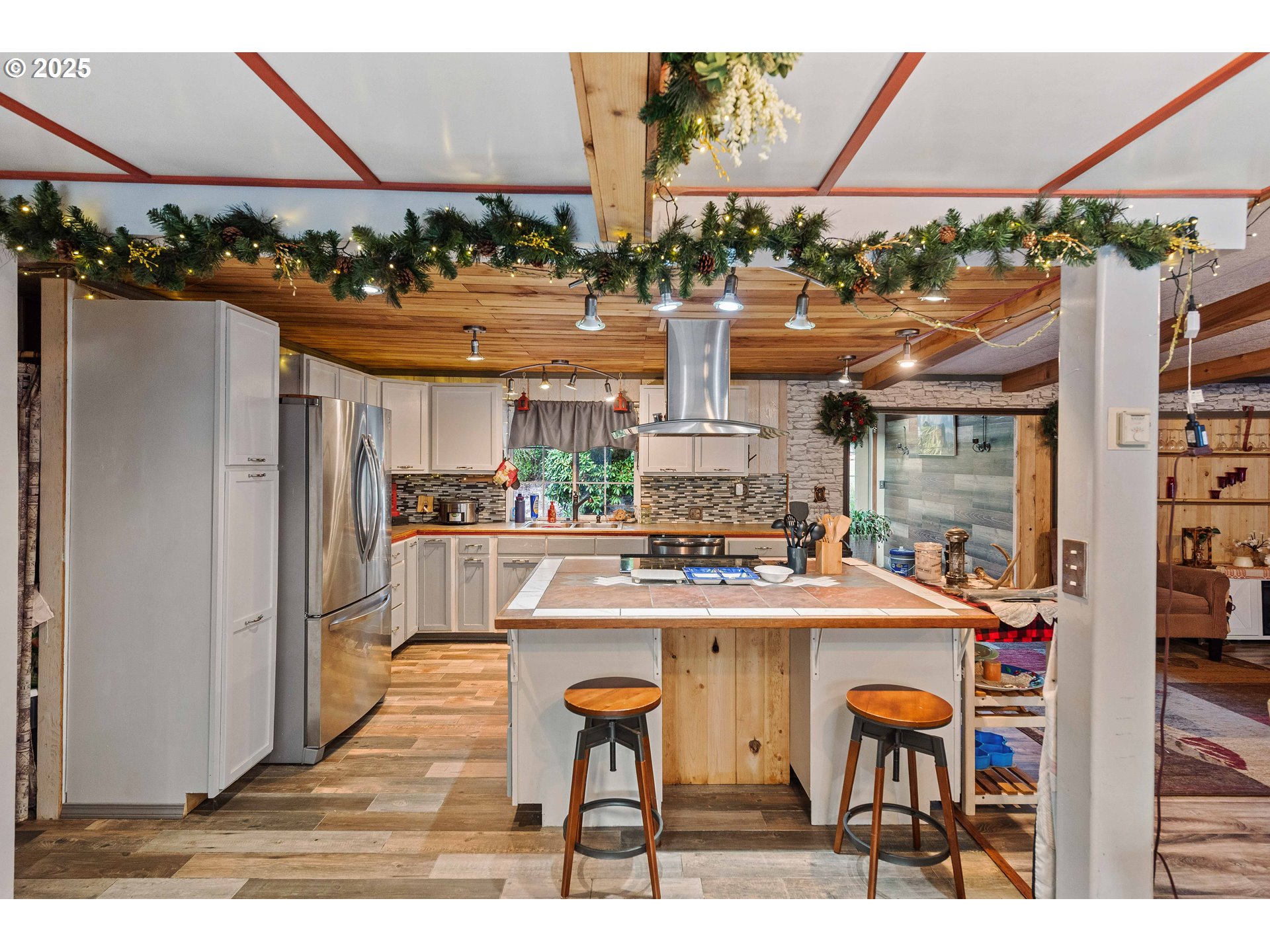 93496 Easy Lane Coos Bay, OR 97420 - Photo 15 of 47 Laundry