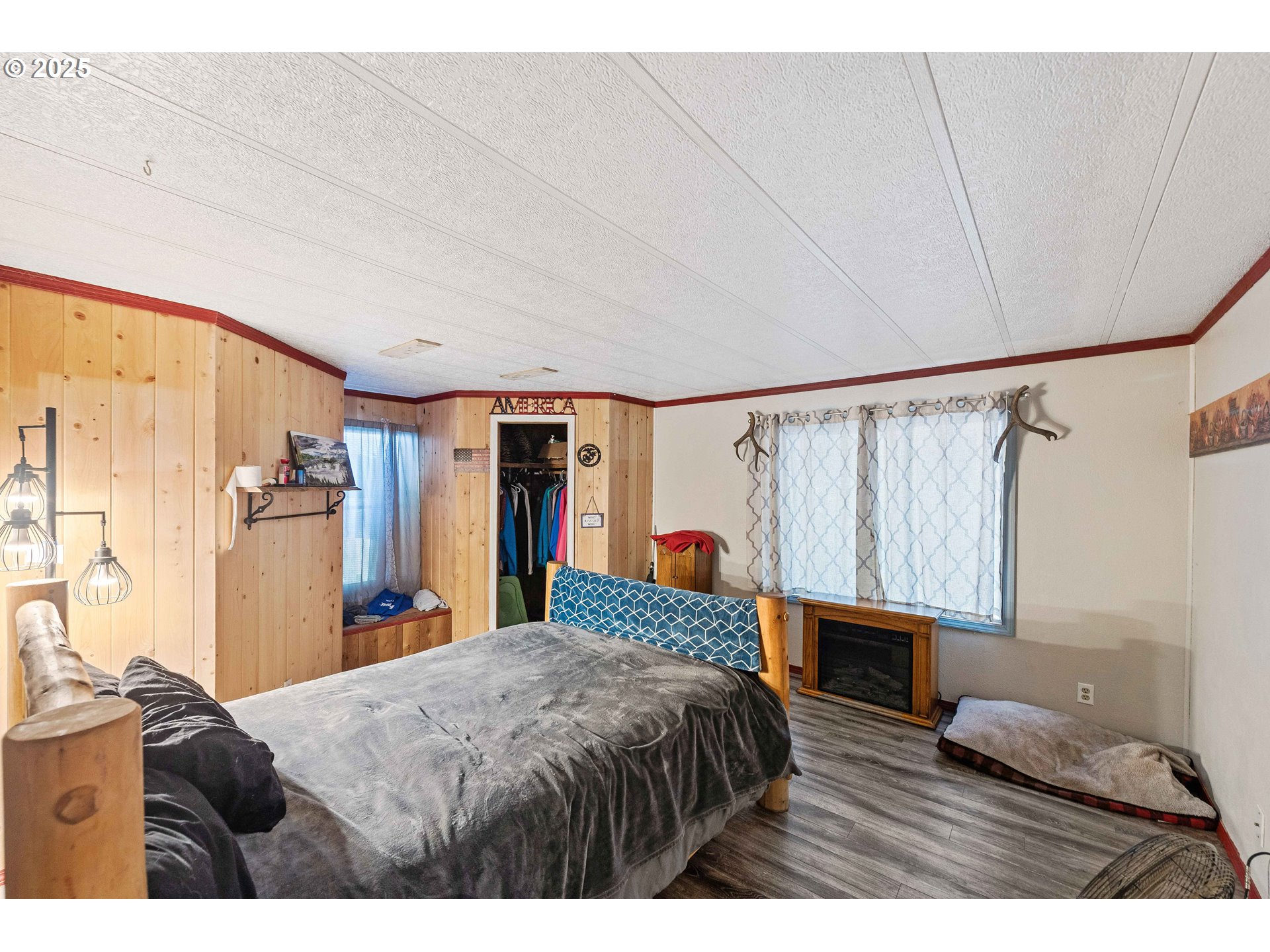 93496 Easy Lane Coos Bay, OR 97420 - Photo 22 of 47 Bedroom