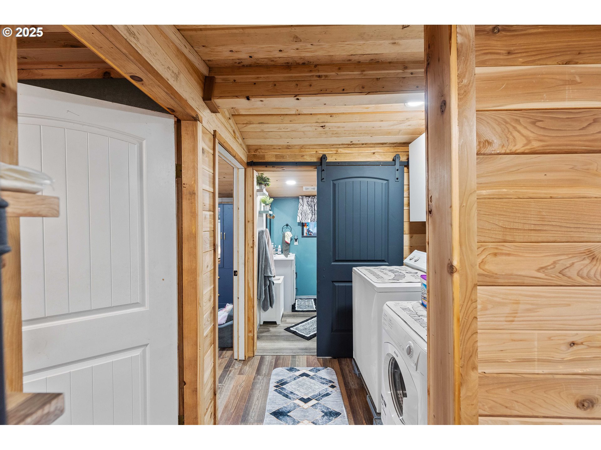 93496 Easy Lane Coos Bay, OR 97420 - Photo 35 of 47 Bedroom