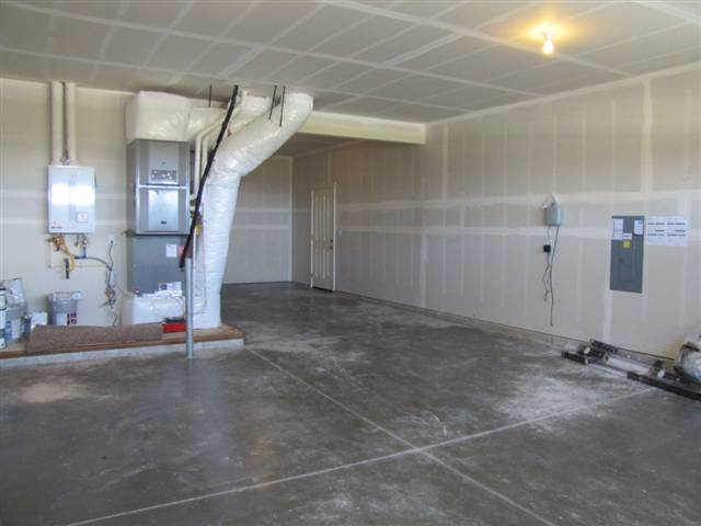 9019 West Red Street Cheney, WA 99004 - Photo 5 of 8 Gallery Image 5