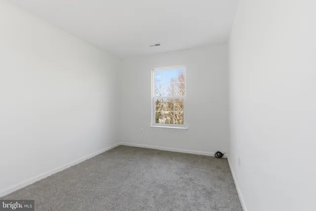 $2,595 | 4613 Springmaid Lane, Oxon Hill, MD 20745