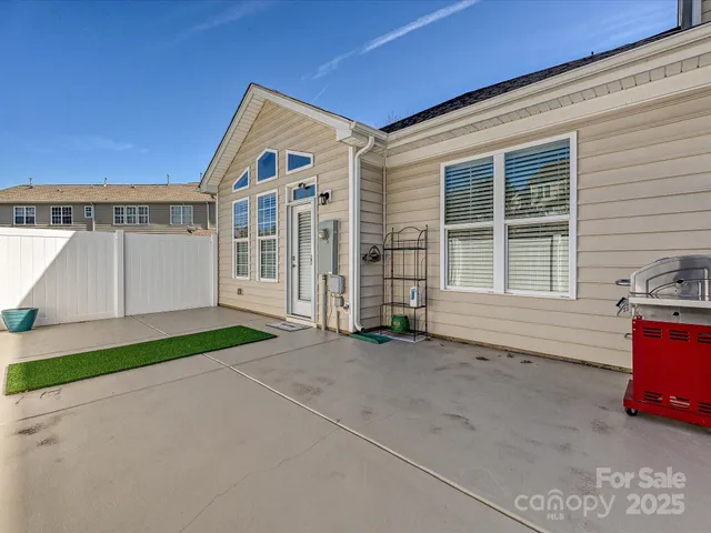 a view of house with outdoor space