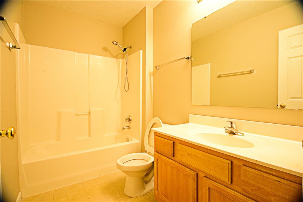 8446 Hague Road Indianapolis, IN 46256 - Photo 17 of 37 Gallery Image 17