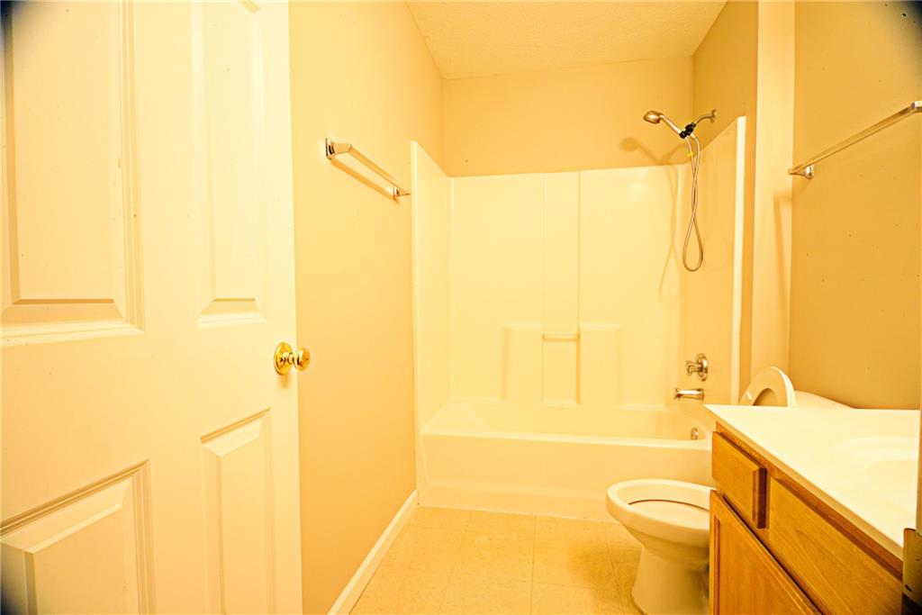 8446 Hague Road Indianapolis, IN 46256 - Photo 18 of 37 Gallery Image 18