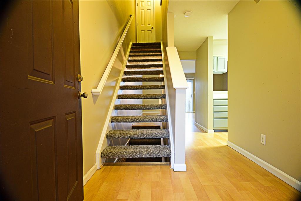 8446 Hague Road Indianapolis, IN 46256 - Photo 10 of 37 Gallery Image 10