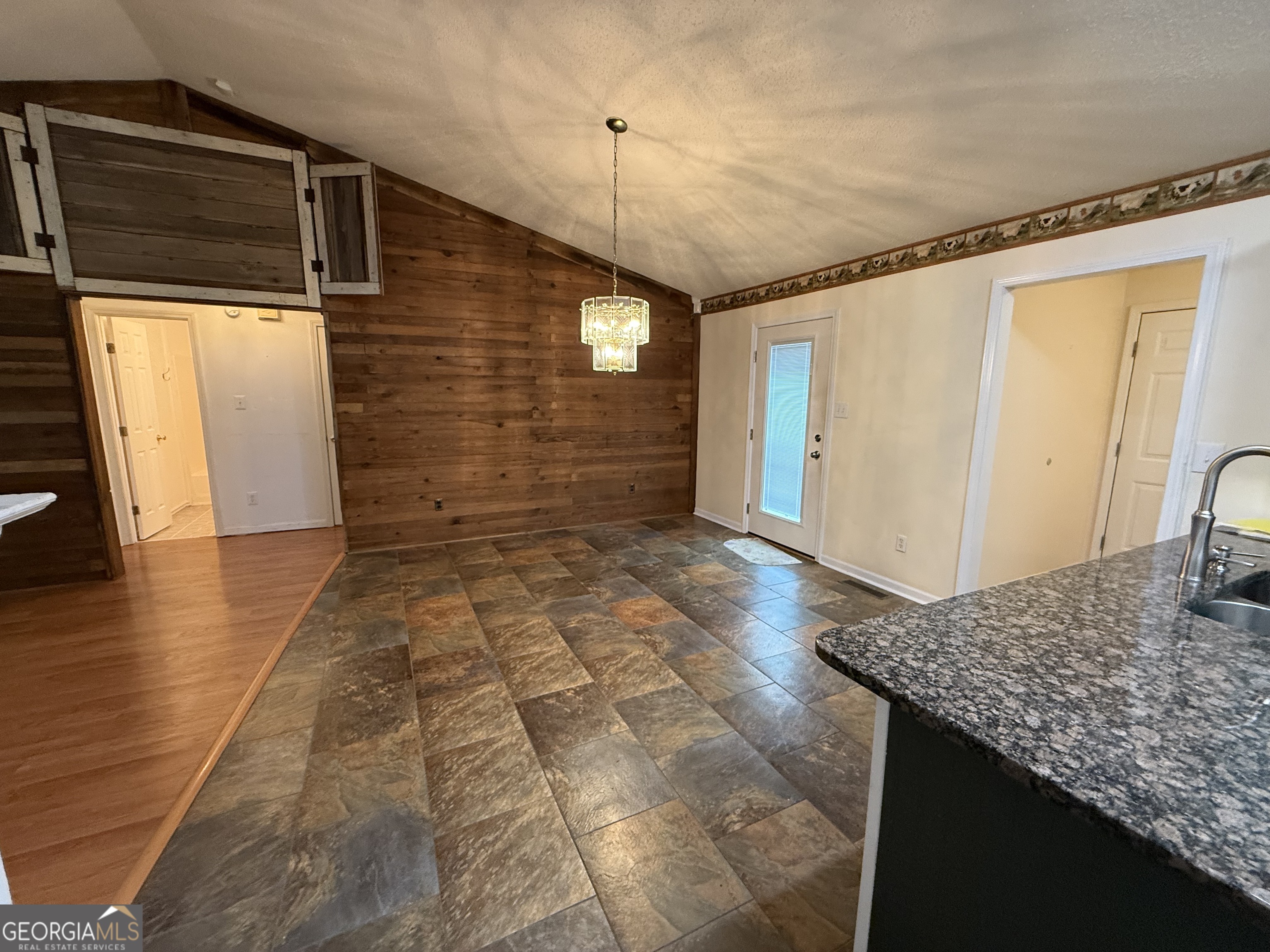 308 Deer Run Williamson, GA 30292 - Photo 19 of 35