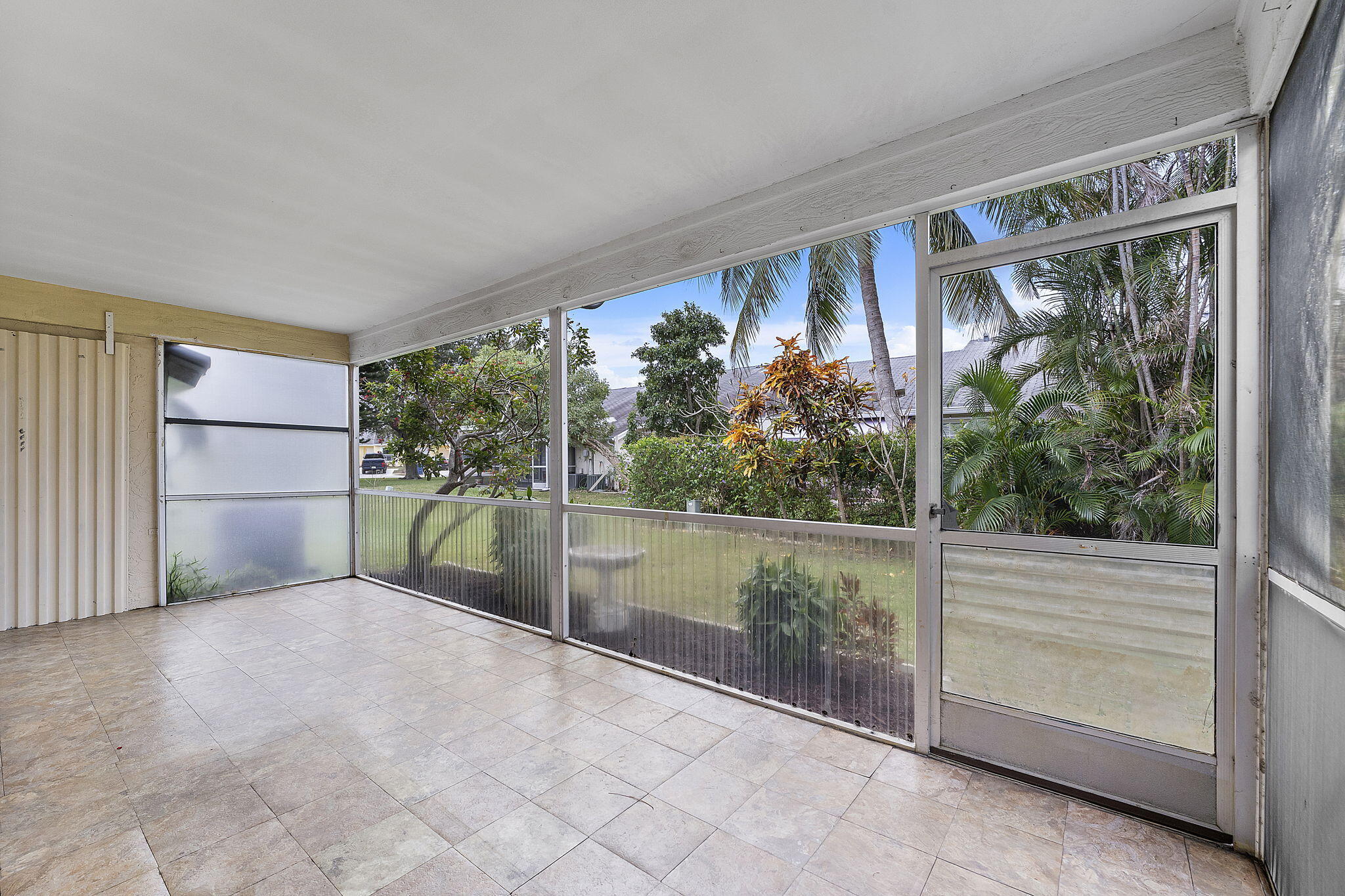 115 Oakwood Drive Jupiter, FL 33458 - Photo 14 of 21