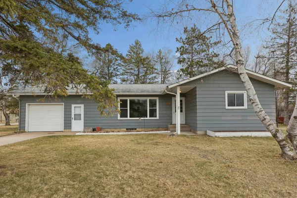 $215,000 | 924 King Avenue Southwest, Wadena, MN 56482