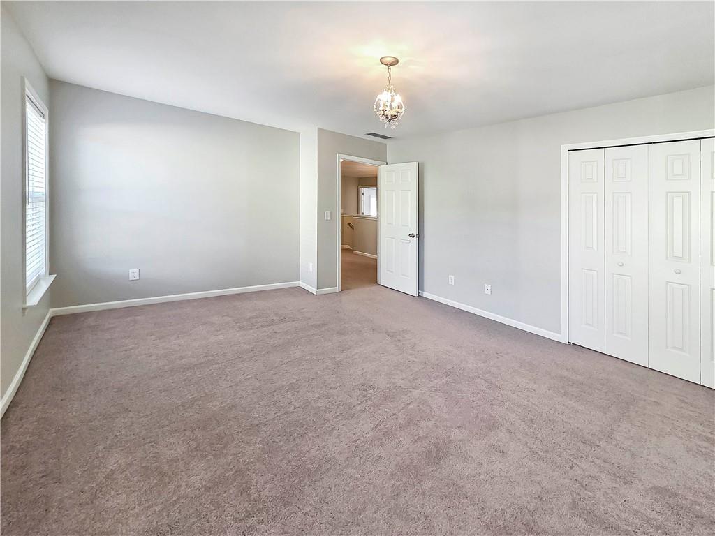 5425 Fieldfreen Drive Cumming, GA 30028 - Photo 44 of 51 an empty room with a bathroom