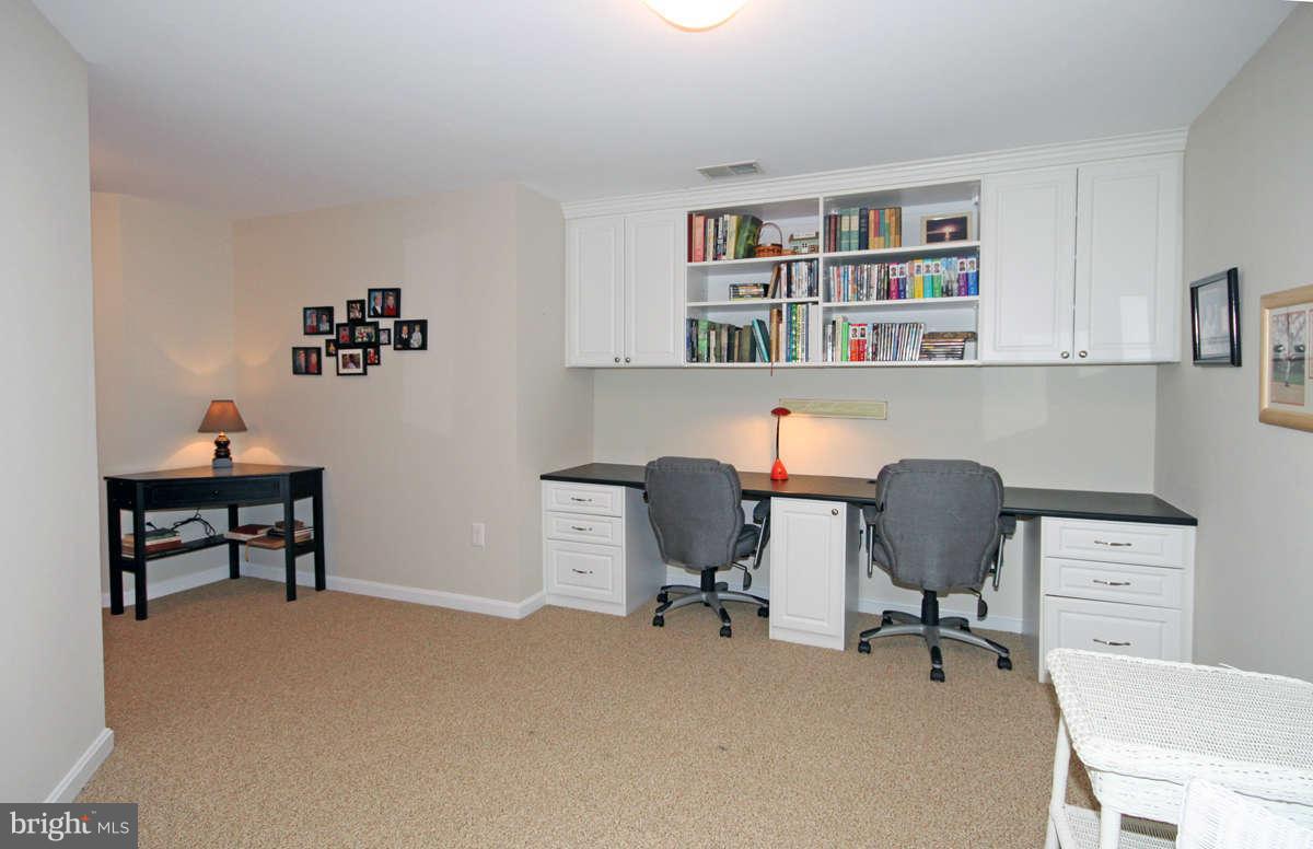 9801 Cresence Way Fairfax, VA 22032 - Photo 26 of 30 a view of a workspace with furniture