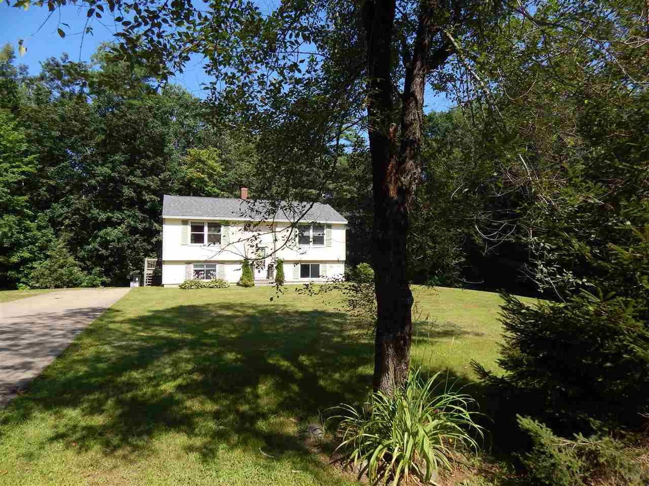 368 Union Road Belmont, NH 03220 - Photo 2 of 15