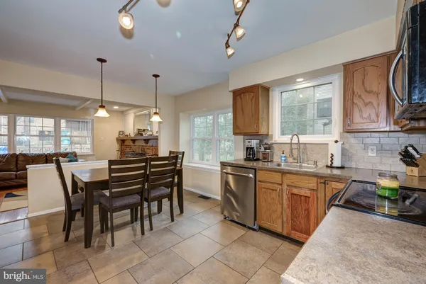 $569,000 | 8 Battery Hill Drive, Voorhees, NJ 08043