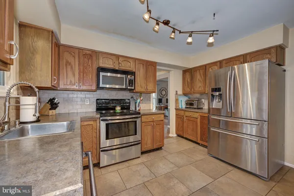 $569,000 | 8 Battery Hill Drive, Voorhees, NJ 08043