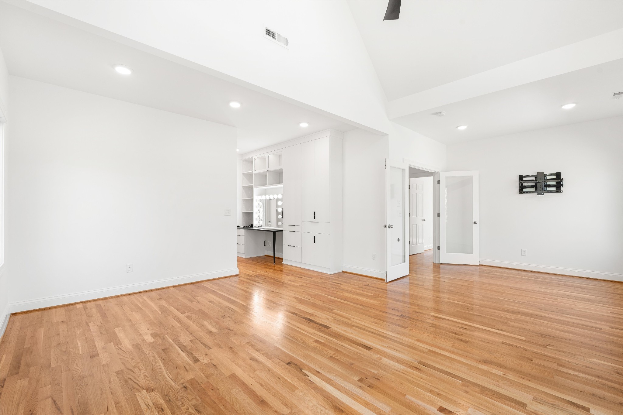 3863 Saundersville Ferry Road Mount Juliet, TN 37122 - Photo 35 of 83 a view of an empty room with wooden floor
