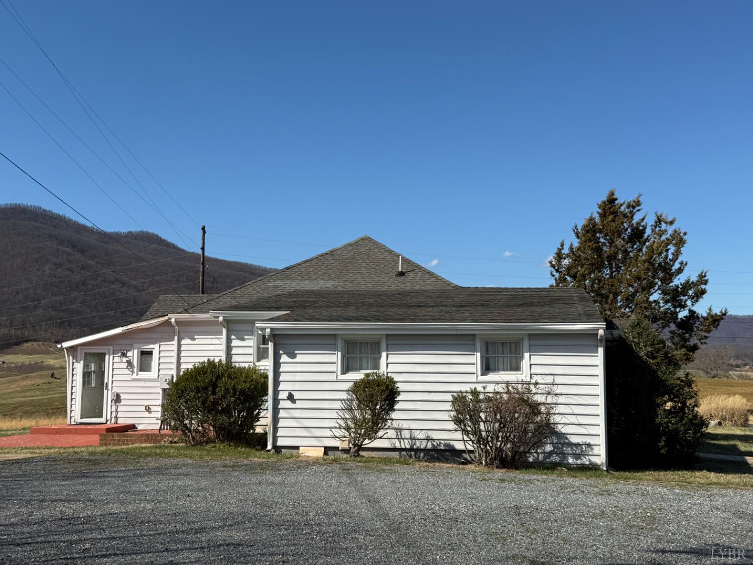 1431 High Peak Road Monroe, VA 24574 - Photo 24 of 24 a view of a house