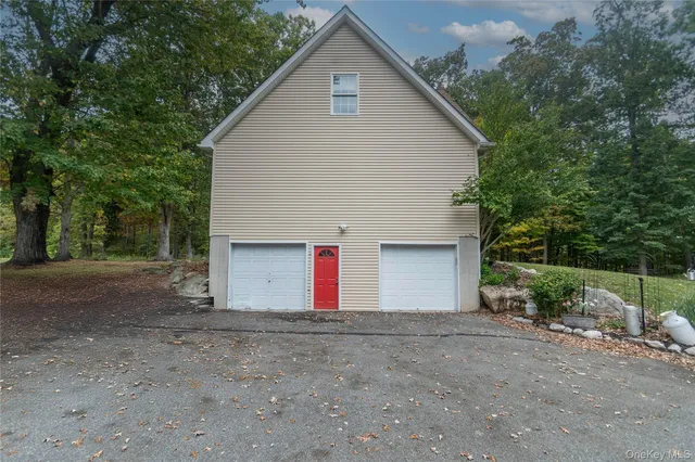a view of backyard of house