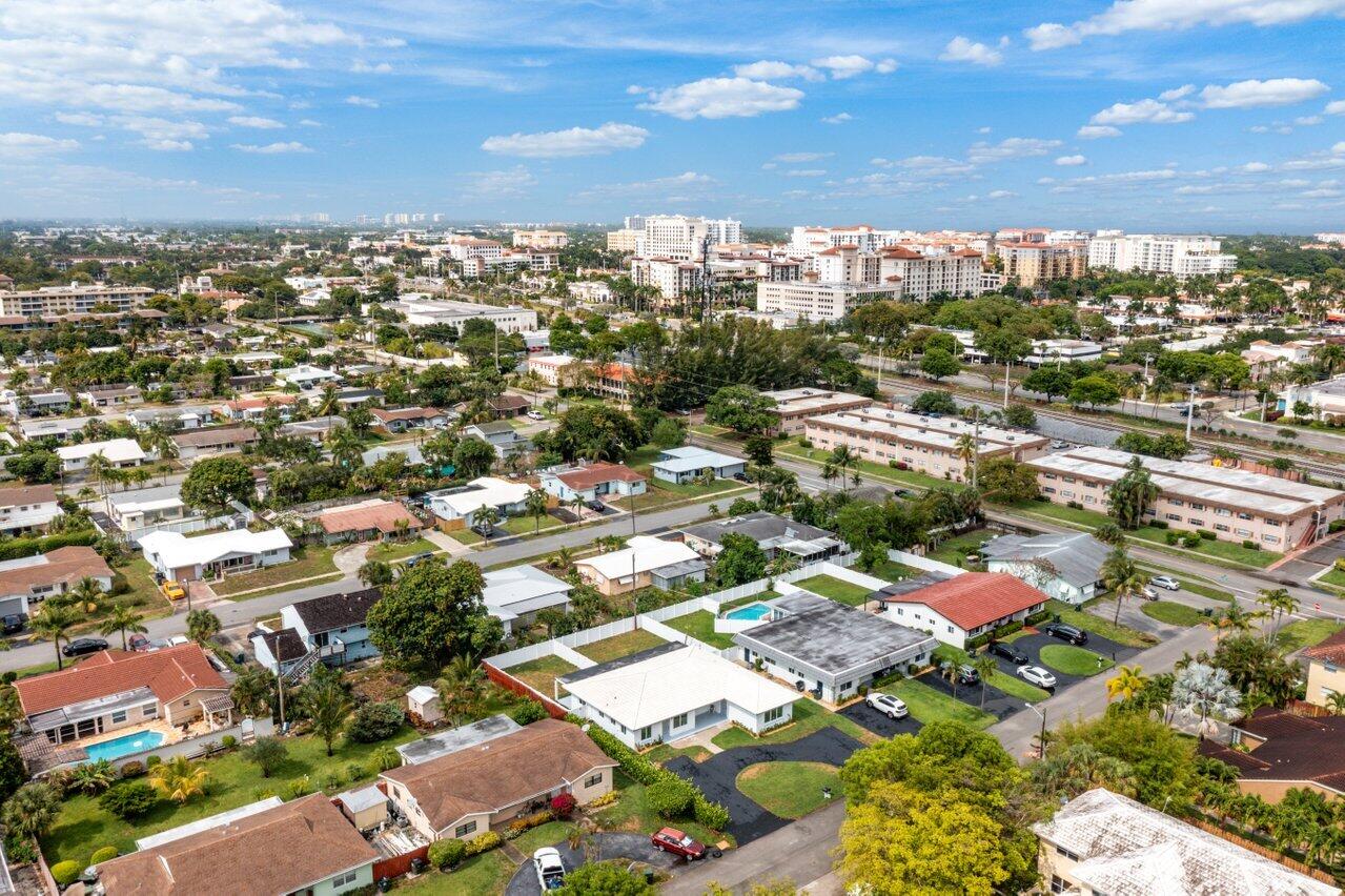 245 Southwest 6th Street Boca Raton, FL 33432 - Photo 33 of 40 an aerial view of multiple house