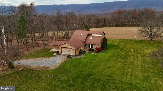 $1,950 | 11 Carpenter Lane, Newburg, PA 17240