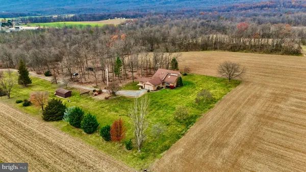 $1,950 | 11 Carpenter Lane, Newburg, PA 17240