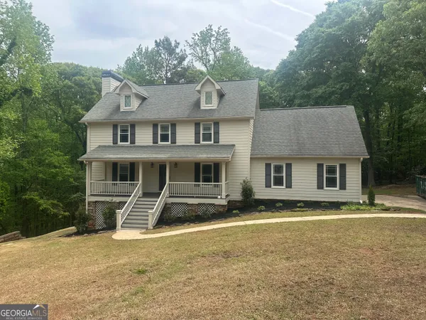 $399,000 | 180 Forest Lake Drive, Fayetteville, GA 30215