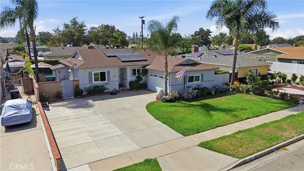 $950,000 | 1406 West Baker Avenue, Fullerton, CA 92833