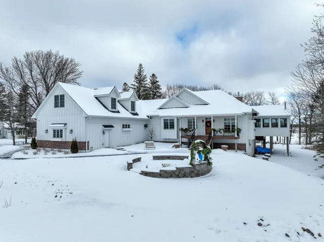 $1,500,000 | 92176 Heppner Road, Sturgeon Lake, MN 55783