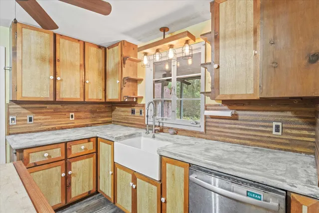 $315,000 | 2525 Fairbanks Ferry Road, Havana, FL 32333