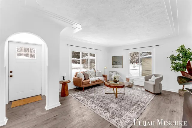 $329,900 | 1408 Mark Street Northeast, Grand Rapids, MI 49525