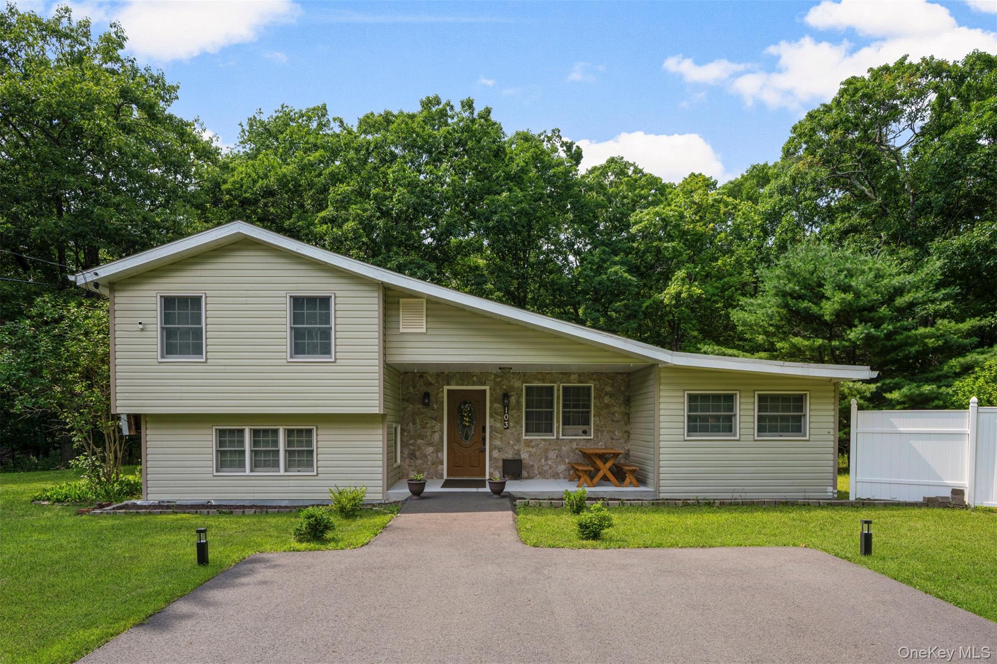 103 High Hill Road Athens, NY 12414 - Photo 2 of 32