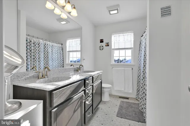 $449,000 | 631 Fieldstone Drive, Annville, PA 17003