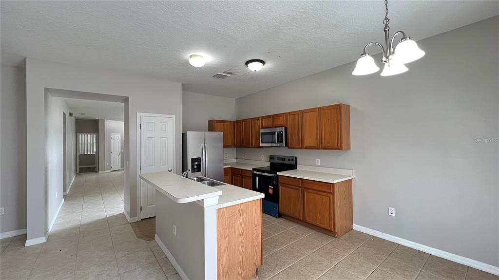 318 Sand Ridge Drive Davenport, FL 33896 - Photo 19 of 33