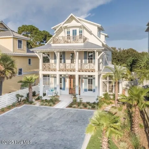 $2,350,000 | 2103 Evans Street, Morehead City, NC 28557