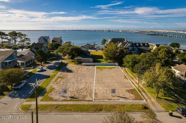$2,350,000 | 2103 Evans Street, Morehead City, NC 28557
