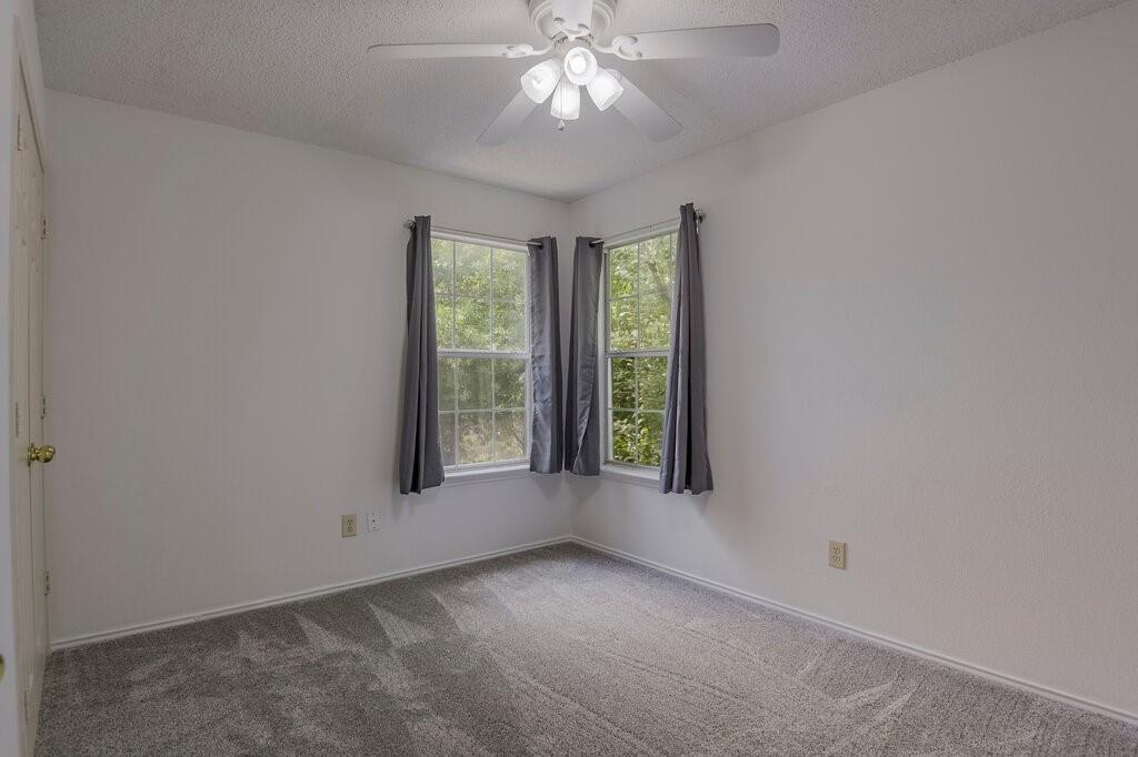 5428 Rolling Green Road Arlington, TX 76017 - Photo 21 of 29 Third Bedroom