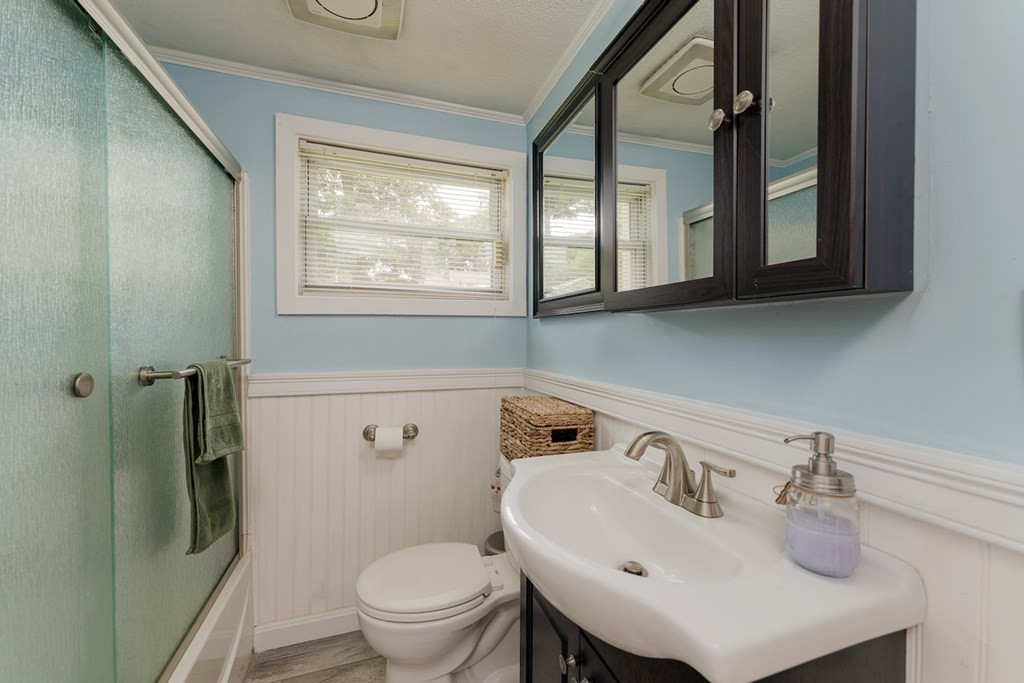 40 Warren Road Auburn, MA 01501 - Photo 18 of 38 Gallery Image 18