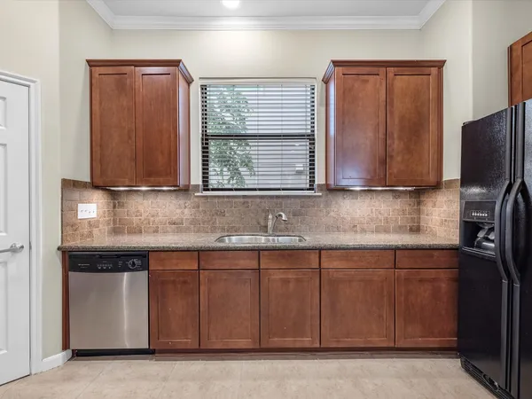 $2,875 | 4217 Koehler Street, Houston, TX 77007