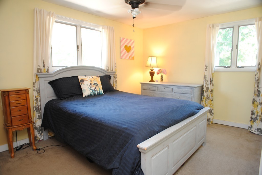 34 Raymond Road Marlborough, MA 01752 - Photo 11 of 23 Gallery Image 11